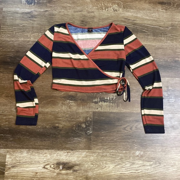 I❤️Joah crop top - Picture 2 of 7